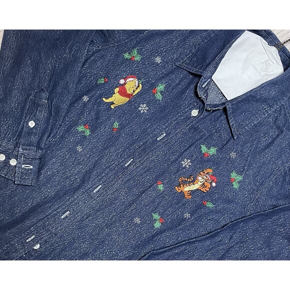 VTG Disney Winnie Pooh Tigger Embroidered Christmas Denim L/S M EUC Free Ship - Picture 1 of 13
